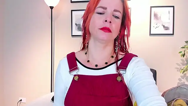 Snapshot of HannaBrave chatting on March 12, 2026, 7:31 pm HannaBrave online show from March 12, 2026, 7:31 pm