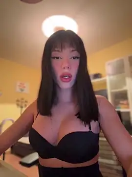 Carlita cute online show from November 5, 2025, 8:53 pm