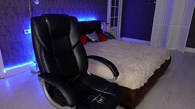 Daniela Kitty  online show from October 9, 2025, 8:01 am