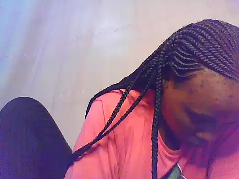 Snapshot of EBONYVANILLA02 chatting on October 24, 2025, 2:35 pm EBONYVANILLA02 online show from October 24, 2025, 2:35 pm