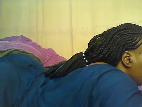 Snapshot of EBONYVANILLA02 chatting on October 27, 2025, 4:55 pm EBONYVANILLA02 online show from October 27, 2025, 4:55 pm