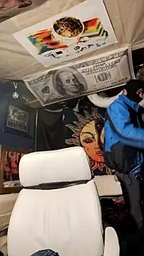 Gillygilly76 online show from February 25, 2025, 3:09 am