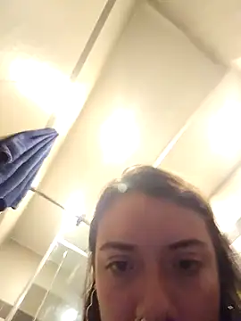 valery mora online show from December 31, 2024, 12:32 am