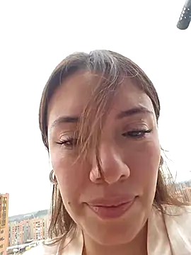 valery mora online show from March 8, 2025, 4:17 pm