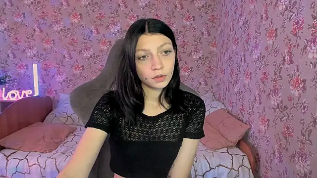 Lolly Haze online show from December 14, 2025, 4:29 am