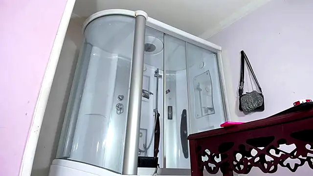 sexy-luna-star-ts online show from December 2, 2025, 8:15 pm