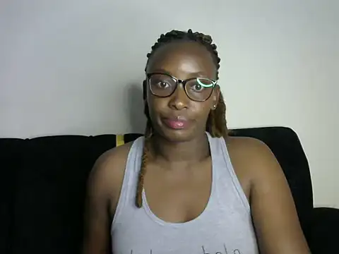 Snapshot of Sexy_dotii chatting on May 25, 2026, 7:58 am Sexy dotii online show from May 25, 2026, 7:58 am