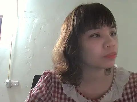 Angela-Eira online show from December 16, 2025, 9:58 am