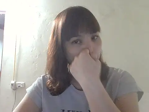 Angela-Eira online show from April 1, 2026, 10:27 am