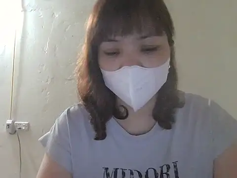 Angela-Eira online show from April 3, 2026, 11:47 pm