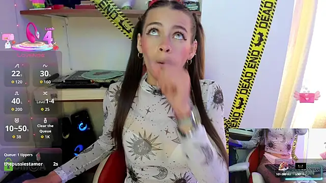 Snapshot of sweetlittlelisa chatting on October 5, 2025, 7:45 pm sweetlittlelisa online show from October 5, 2025, 7:45 pm