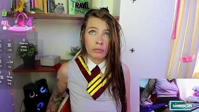 Snapshot of sweetlittlelisa chatting on October 15, 2025, 8:20 pm sweetlittlelisa online show from October 15, 2025, 8:20 pm