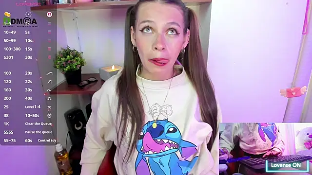 Snapshot of sweetlittlelisa chatting on November 4, 2025, 10:20 pm sweetlittlelisa online show from November 4, 2025, 10:20 pm