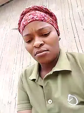 lovelyassbitch online show from December 22, 2024, 11:44 am