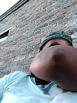 lovelyassbitch online show from March 22, 2025, 4:15 pm