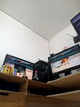 weedmanhot28 online show from December 27, 2024, 5:59 pm