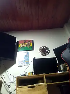 weedmanhot28 online show from January 12, 2026, 10:09 am