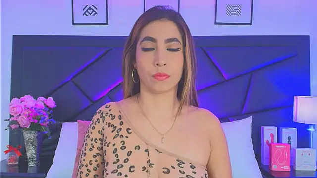 SophieCarther online show from November 29, 2025, 11:35 am