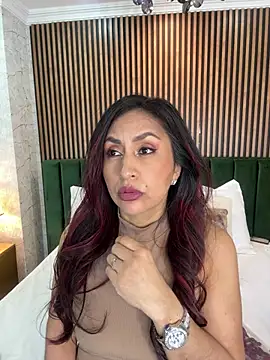 MonicaMoret online show from February 26, 2026, 12:48 pm