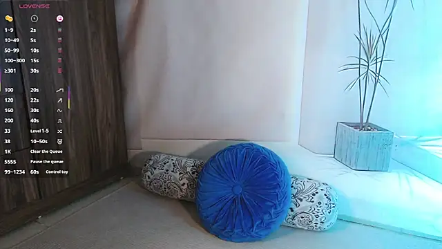 Baby Claraa online show from October 15, 2025, 4:56 am