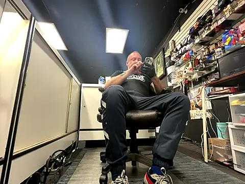 RawRyder8 online show from November 11, 2025, 12:54 am