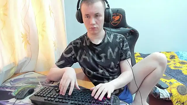 iliaskrislove online show from October 11, 2025, 3:39 am