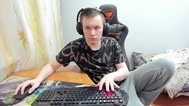 iliaskrislove online show from November 5, 2025, 11:27 pm