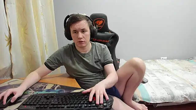 iliaskrislove online show from February 3, 2026, 2:53 am