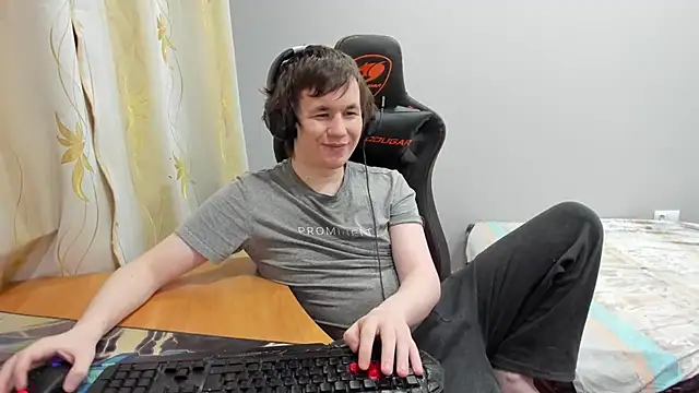 iliaskrislove online show from March 23, 2026, 12:58 am