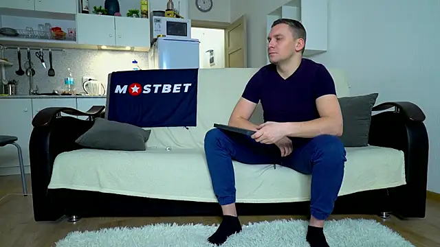 littlesweettifany online show from January 14, 2025, 10:06 am