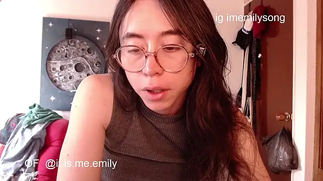 Snapshot of emily_pearl_ chatting on March 15, 2026, 8:15 pm emily pearl online show from March 15, 2026, 8:15 pm