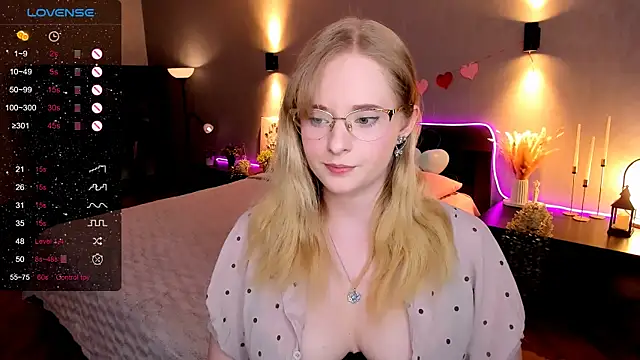 Aemilia  online show from February 14, 2026, 8:44 am