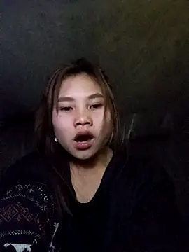 tamaien online show from February 17, 2025, 1:04 am