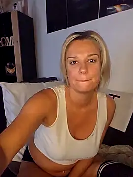 Snapshot of SpicyVicky chatting on September 30, 2025, 5:34 am SpicyVicky online show from September 30, 2025, 5:34 am