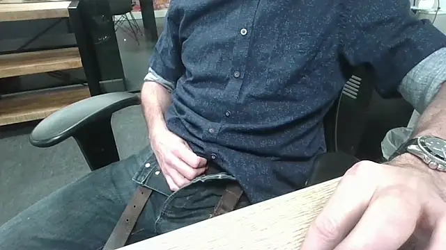 Michealtje85 online show from January 14, 2026, 4:12 pm