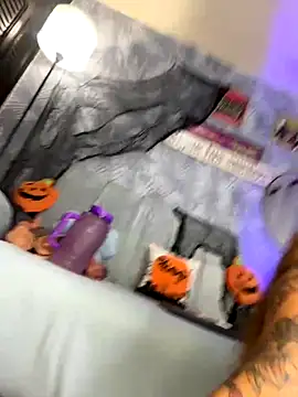 antonelaswete02 online show from October 27, 2025, 11:41 pm