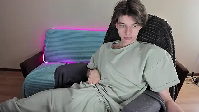 Liam sexy1 online show from January 18, 2025, 1:29 pm