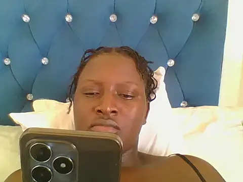 Heavy ass online show from September 9, 2025, 6:13 am