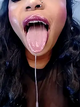 Sugartonguexx online show from September 12, 2025, 9:15 pm