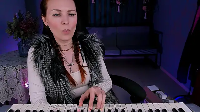 VandaRossi online show from January 16, 2025, 3:35 pm