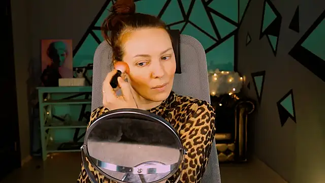 VandaRossi online show from January 30, 2025, 9:15 am