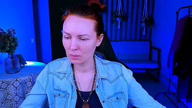 VandaRossi online show from March 7, 2025, 5:08 am