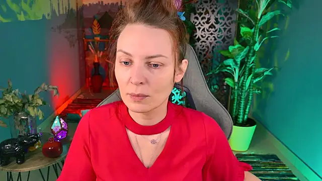 VandaRossi online show from November 14, 2025, 9:52 am