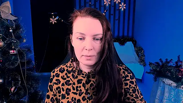 VandaRossi online show from December 21, 2025, 8:10 am