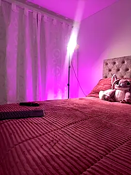 samantha evans2 online show from November 26, 2025, 11:28 pm