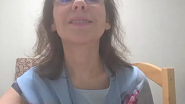 HollyJewel online show from December 24, 2024, 5:55 pm