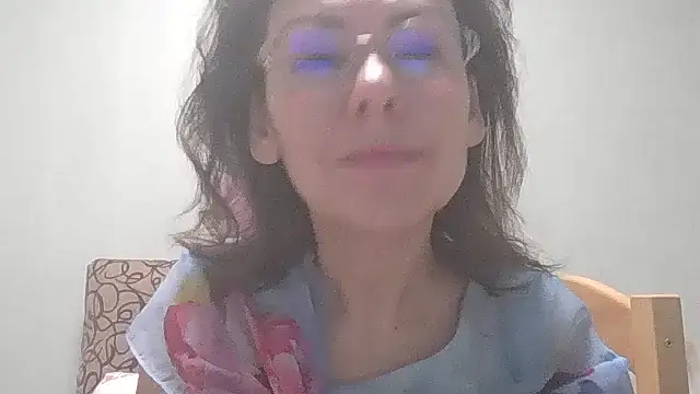 HollyJewel online show from February 20, 2025, 4:36 pm