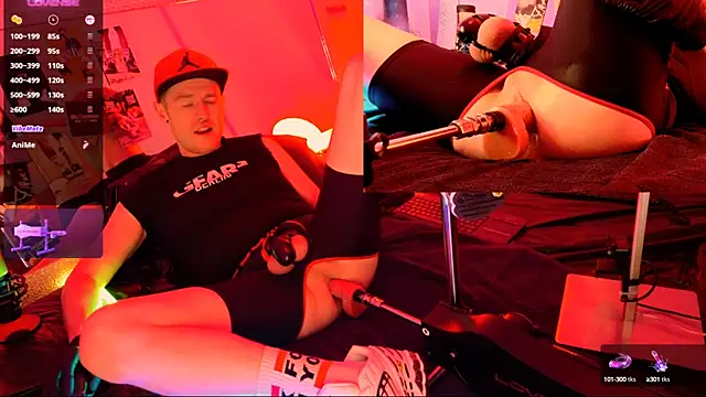 Fuc71 online show from December 2, 2024, 7:05 pm