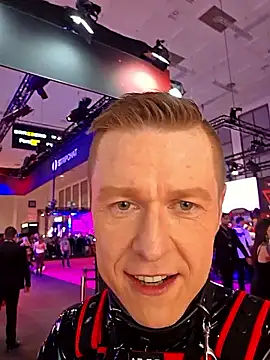 Fuc71 online show from September 25, 2025, 12:09 pm