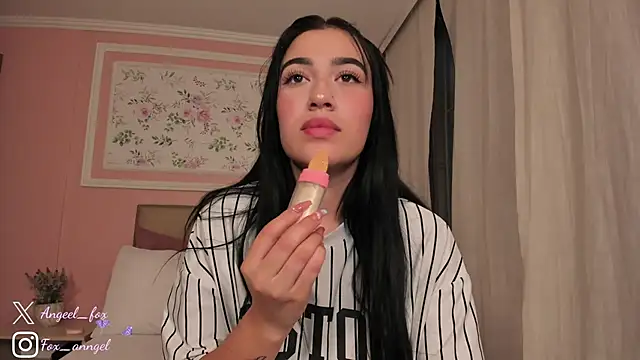 angeel fox online show from January 16, 2025, 1:16 am